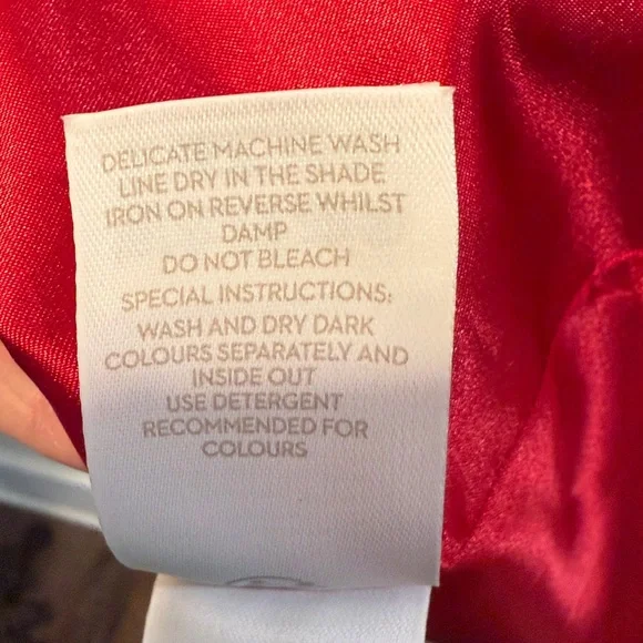 Boden Women's Hannah Sheath Dress in Poinsettia Red Floral V Neck Size 8 - Picture 8 of 8